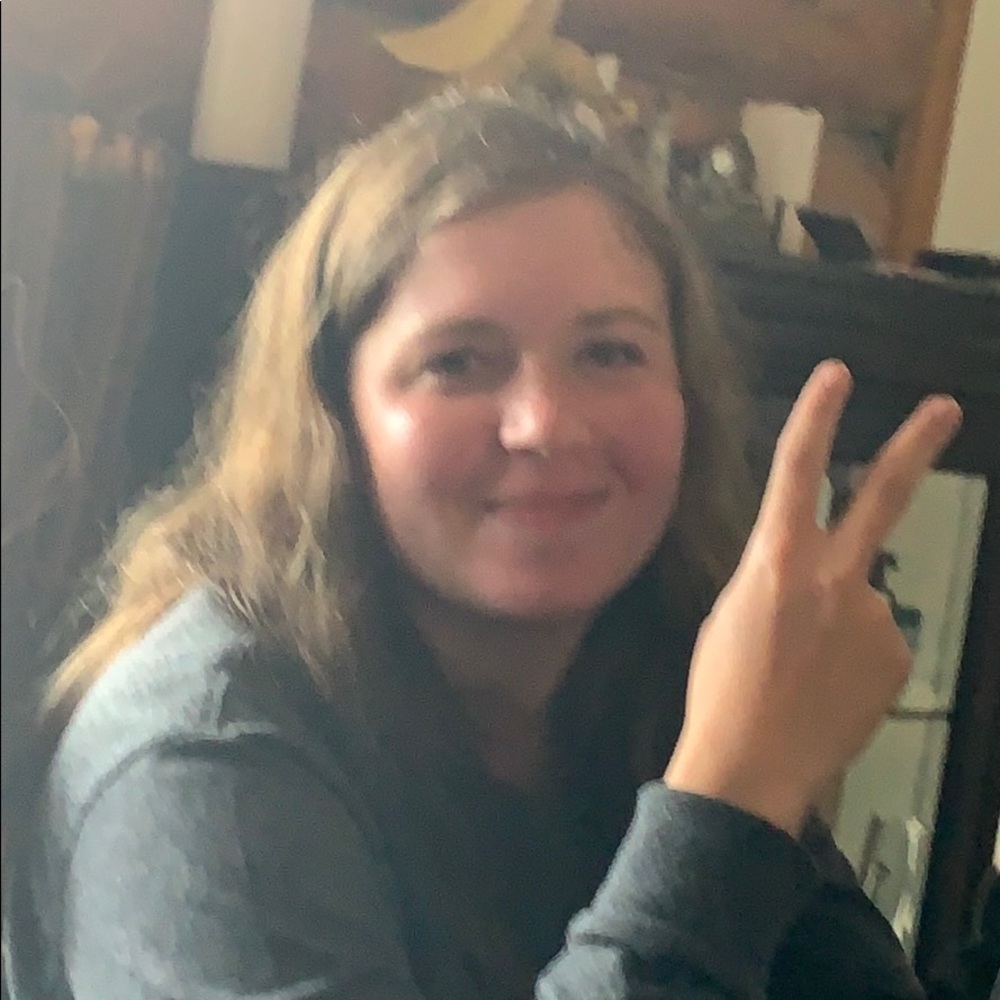 Meet your Posher, Connie